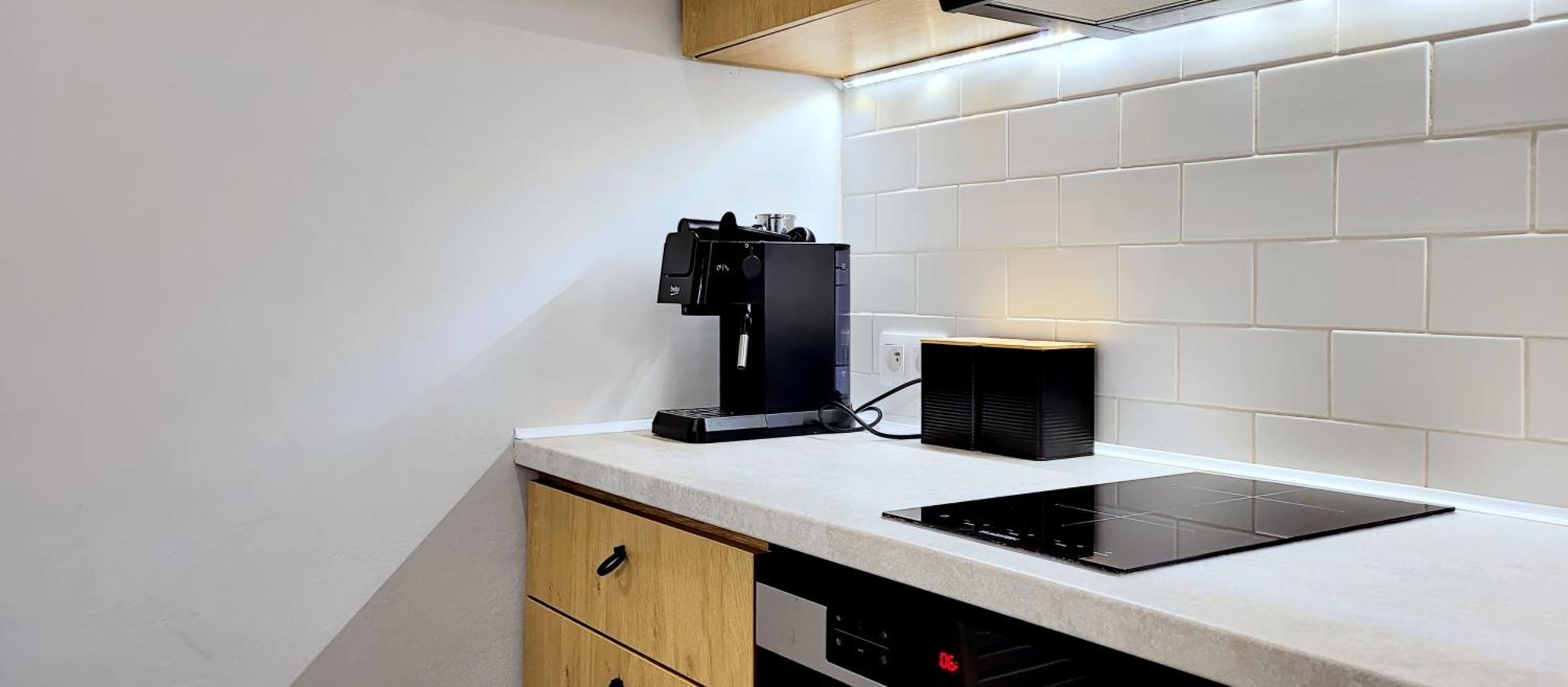 Kana - Stylish Apartment In Krakow Pomorska - Close, Wifi, Smart Tv คราคูฟ ภายนอก รูปภาพ