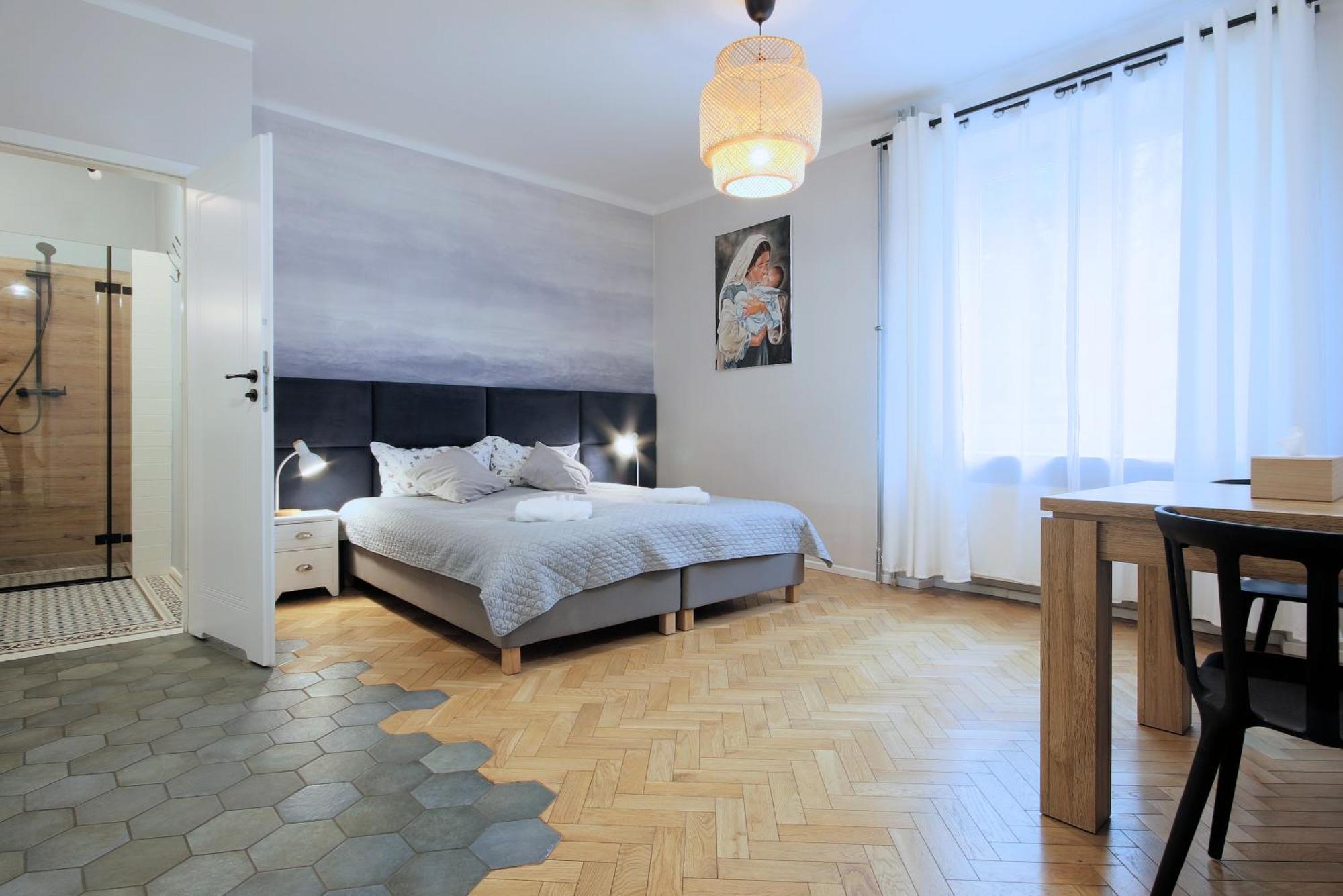 Kana - Stylish Apartment In Krakow Pomorska - Close, Wifi, Smart Tv คราคูฟ ภายนอก รูปภาพ